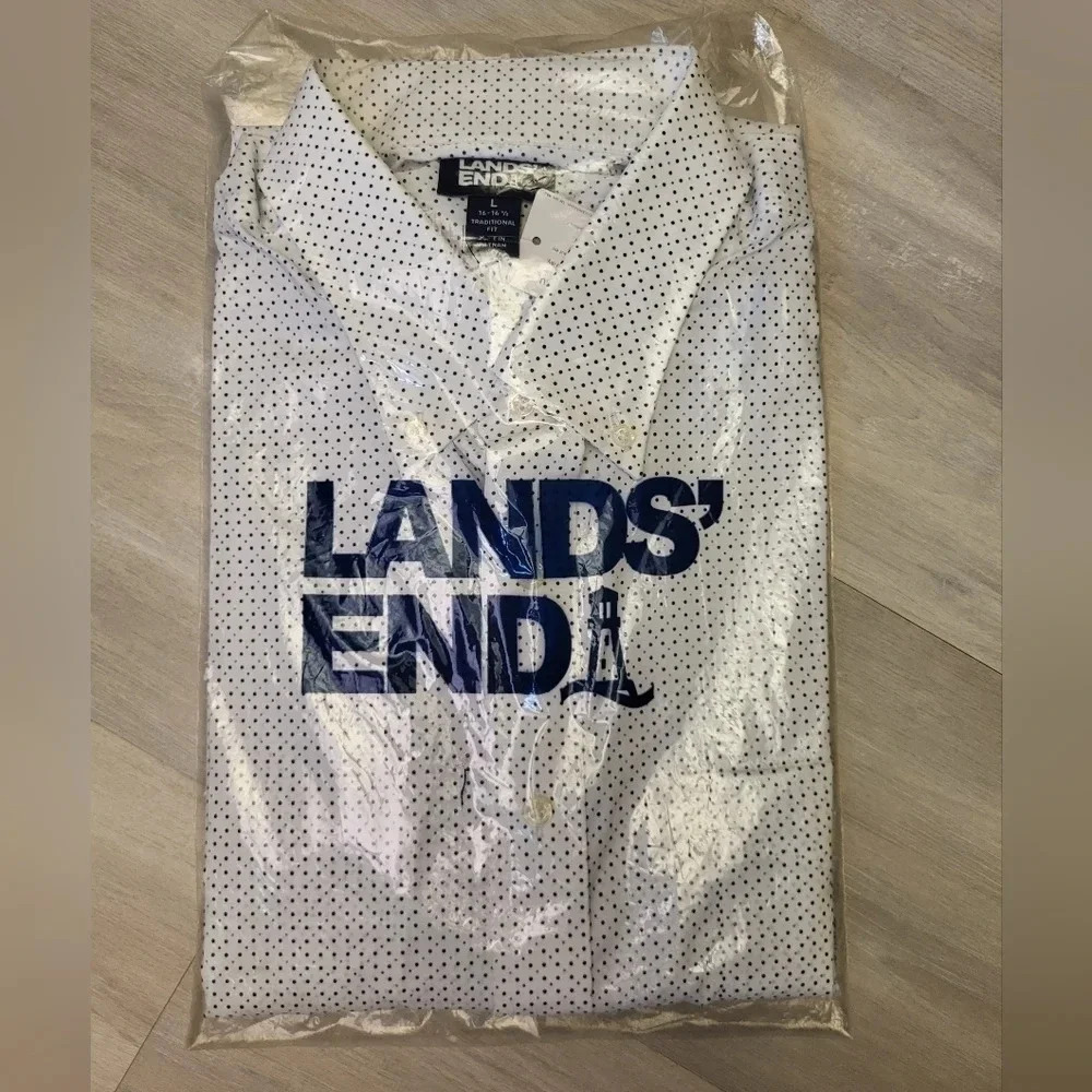 🛍Lands End Button Down White Dotted Mens Dress Shirt Size Large